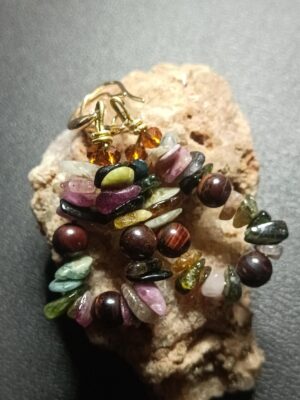 Aretes de Mix de Cuarzos y Ojo de Gato (Chapa de Oro)